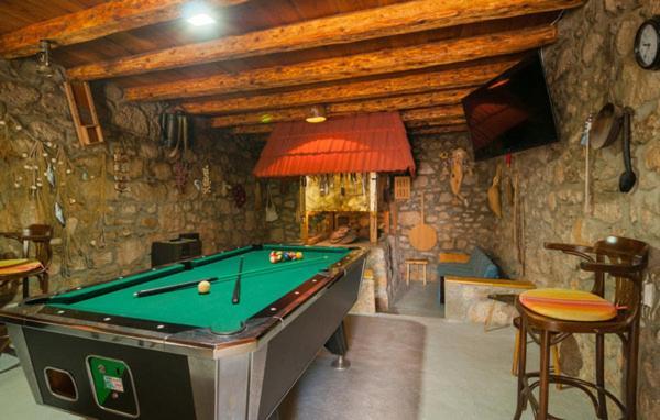 Holiday Home Perunika Zezevica Buitenkant foto
