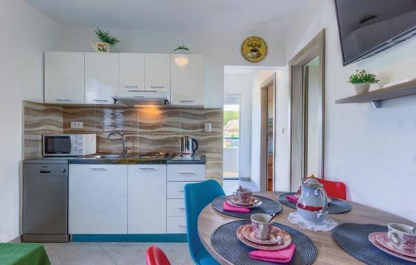 Holiday Home Perunika Zezevica Buitenkant foto